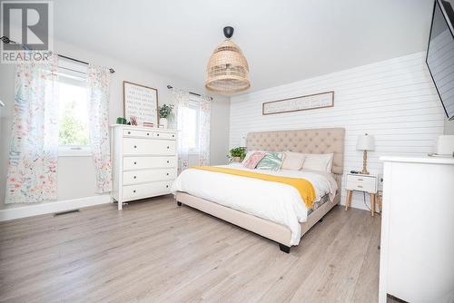 40 Taylor Heights Drive, Pembroke, ON - Indoor Photo Showing Bedroom