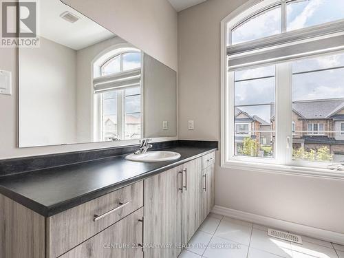 31 Truffle Court, Brampton, ON - Indoor Photo Showing Bathroom