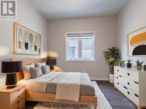 31 Truffle Court, Brampton (Northwest Brampton), ON - Indoor Photo Showing Bedroom