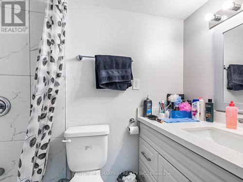 31 Truffle Court, Brampton (Northwest Brampton), ON - Indoor Photo Showing Bathroom