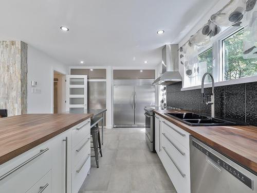 Cuisine - 1156 Rue Brosseau, Prévost, QC - Indoor Photo Showing Kitchen With Double Sink With Upgraded Kitchen