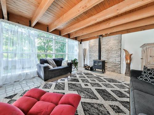 Salon - 1156 Rue Brosseau, Prévost, QC - Indoor Photo Showing Living Room