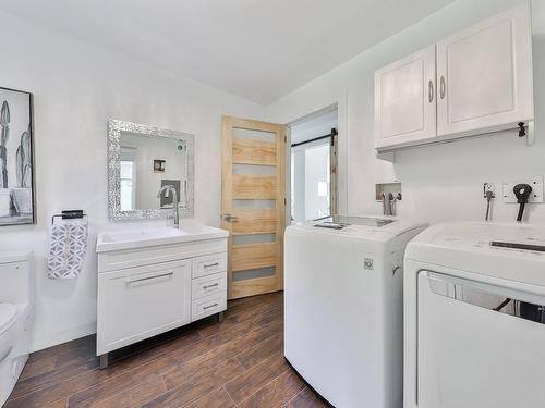 Intergenerational - 1156 Rue Brosseau, Prévost, QC - Indoor Photo Showing Laundry Room