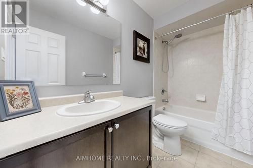 35 Edwin Pearson Street, Aurora, ON - Indoor Photo Showing Bathroom