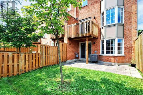 35 Edwin Pearson Street, Aurora, ON - Outdoor