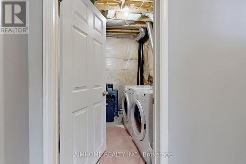 35 Edwin Pearson Street, Aurora, ON - Indoor Photo Showing Laundry Room