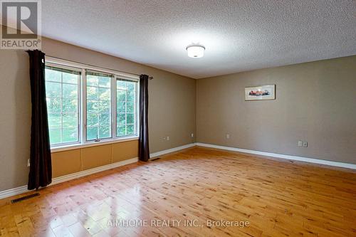 12301 Keele Street, Vaughan, ON - Indoor Photo Showing Other Room