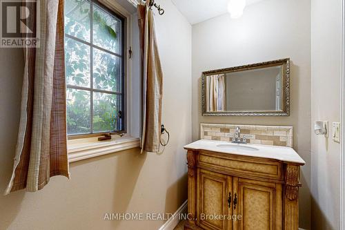 12301 Keele Street, Vaughan, ON - Indoor Photo Showing Bathroom