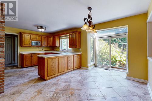 12301 Keele Street, Vaughan, ON - Indoor Photo Showing Kitchen