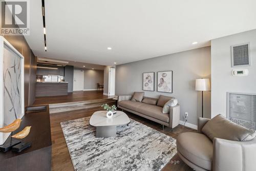 1907 - 1555 Finch Avenue E, Toronto (Don Valley Village), ON - Indoor Photo Showing Living Room