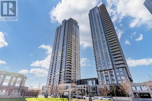 2922 - 275 Village Green Square, Toronto (Agincourt South-Malvern West), ON - Outdoor With Facade