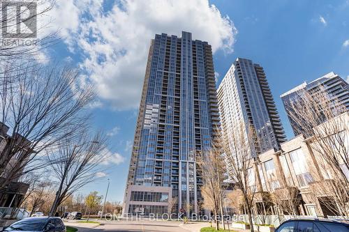 2922 - 275 Village Green Square, Toronto (Agincourt South-Malvern West), ON - Outdoor With Facade