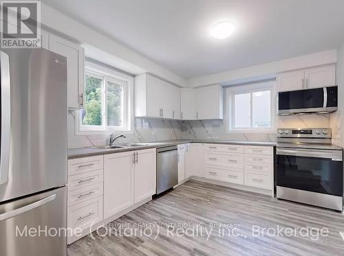 4 Bison Drive, Toronto (Newtonbrook West), ON - Indoor Photo Showing Kitchen With Double Sink