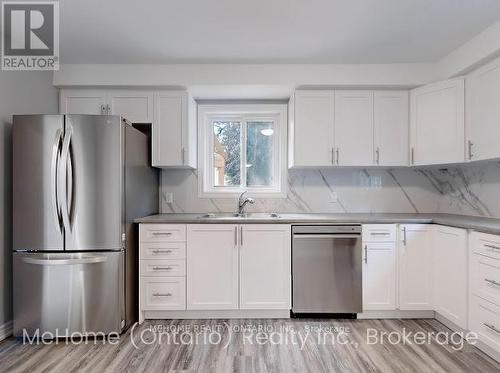 4 Bison Drive, Toronto (Newtonbrook West), ON - Indoor Photo Showing Kitchen