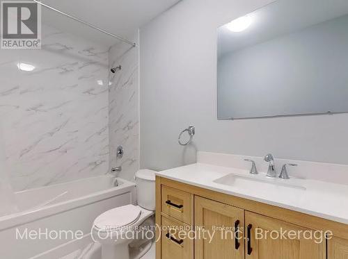 4 Bison Drive, Toronto (Newtonbrook West), ON - Indoor Photo Showing Bathroom