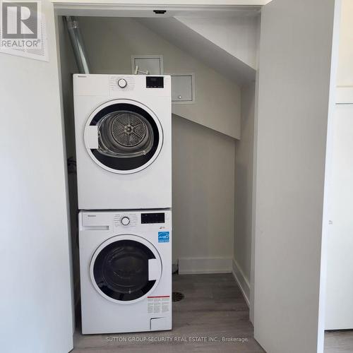 1 - 513 Ossington Avenue, Toronto, ON - Indoor Photo Showing Laundry Room