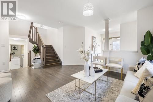 14 Lyle Drive, Clarington, ON - Indoor Photo Showing Living Room