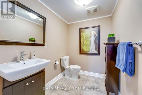 12 Bowshelm Court, Mississauga, ON - Indoor Photo Showing Bathroom