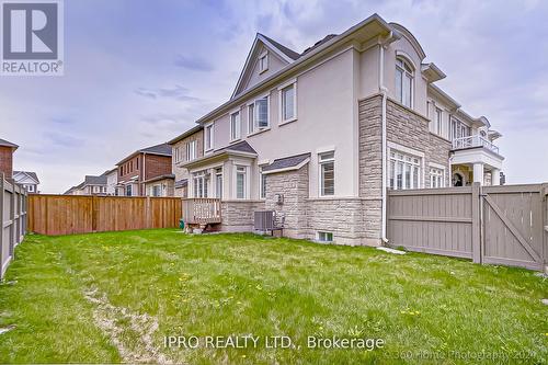 225 Camellia Crescent, Oakville, ON - Outdoor