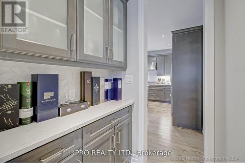 225 Camellia Crescent, Oakville, ON - 