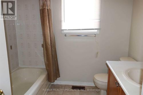 66 Sweet Clover Crescent, Brampton (Sandringham-Wellington), ON - Indoor Photo Showing Bathroom