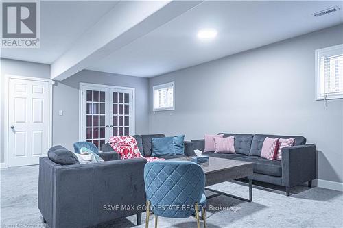 16 Dowden Avenue, Brantford, ON - Indoor Photo Showing Living Room