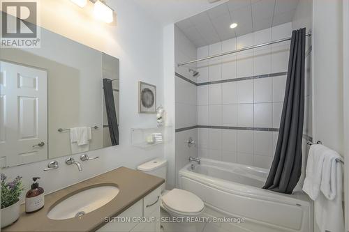 2421 Humberside Common, London, ON - Indoor Photo Showing Bathroom