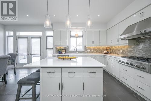 2421 Humberside Common, London, ON - Indoor Photo Showing Kitchen With Upgraded Kitchen