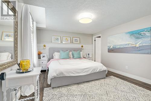 78 Connor Avenue, Collingwood, ON - Indoor Photo Showing Bedroom