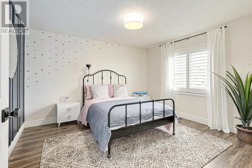 78 Connor Avenue, Collingwood, ON - Indoor Photo Showing Bedroom