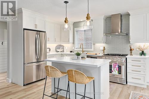 78 Connor Avenue, Collingwood, ON - Indoor Photo Showing Kitchen With Upgraded Kitchen