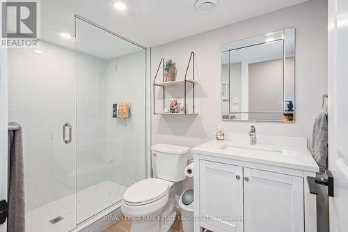 172 Courtland Street, Blue Mountains, ON - Indoor Photo Showing Bathroom