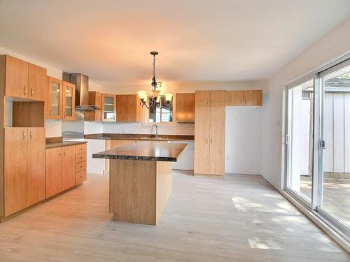 Kitchen - 246 Rue St-Jacques, Val-Des-Sources, QC - Indoor Photo Showing Kitchen