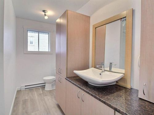 Salle de bains - 246 Rue St-Jacques, Val-Des-Sources, QC - Indoor Photo Showing Bathroom