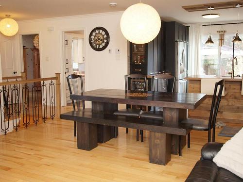 Dining room - 11 Rue Des Sittelles, Saint-Charles-Borromée, QC - Indoor Photo Showing Dining Room