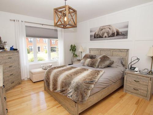 Master bedroom - 11 Rue Des Sittelles, Saint-Charles-Borromée, QC - Indoor Photo Showing Bedroom