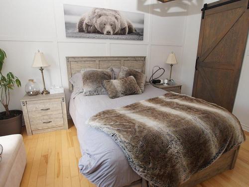 Chambre Ã  coucher principale - 11 Rue Des Sittelles, Saint-Charles-Borromée, QC - Indoor Photo Showing Bedroom