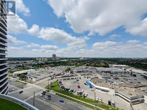 1612 - 7171 Yonge Street, Markham (Grandview), ON - Outdoor With View