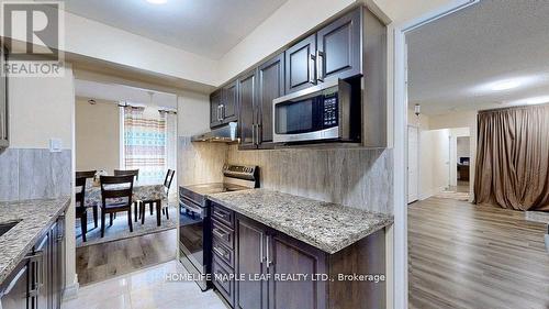 1112 - 100 Prudential Drive, Toronto (Dorset Park), ON - Indoor Photo Showing Kitchen With Upgraded Kitchen