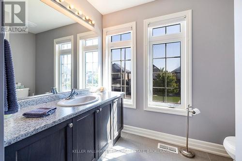 34 Purdy Place, Clarington (Bowmanville), ON - Indoor Photo Showing Bathroom