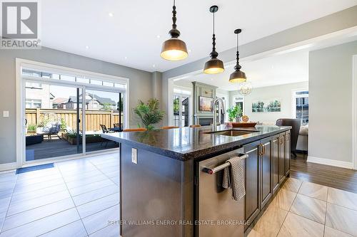 34 Purdy Place, Clarington (Bowmanville), ON - Indoor Photo Showing Kitchen