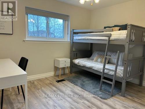 235 Louis Drive, Mississauga, ON - Indoor Photo Showing Bedroom