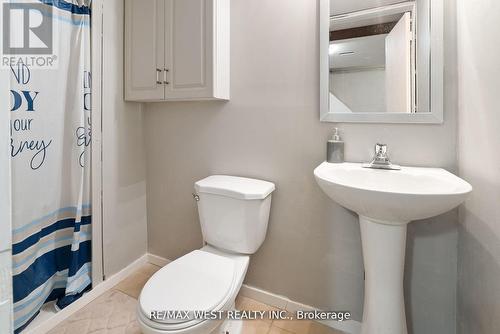 97 Kingswood Drive, Brampton, ON - Indoor Photo Showing Bathroom