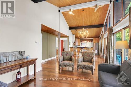 1303 Hilly Lane, North Grenville, ON - Indoor Photo Showing Living Room