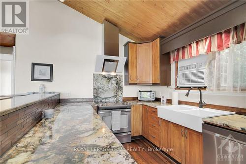 1303 Hilly Lane, North Grenville, ON - Indoor Photo Showing Kitchen With Double Sink