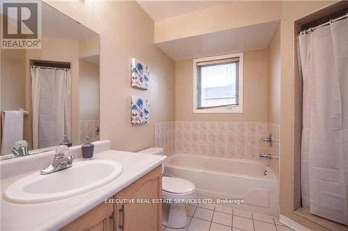 91 Lockwood Road, Brampton (Fletcher'S West), ON - Indoor Photo Showing Bathroom