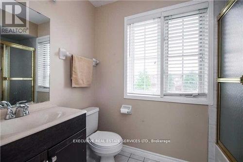 91 Lockwood Road, Brampton (Fletcher'S West), ON - Indoor Photo Showing Bathroom