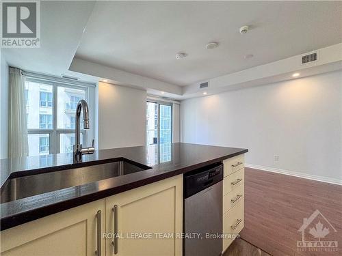 1108 - 195 Besserer Street, Ottawa, ON - Indoor Photo Showing Kitchen