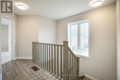 17 Pinot Crescent, Hamilton (Winona), ON - Indoor Photo Showing Other Room