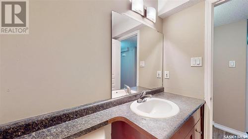 1007 Gull Road, Regina, SK - Indoor Photo Showing Bathroom